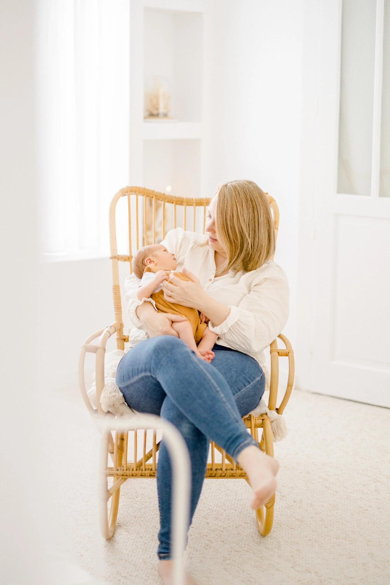 enfant meubles bonheur sourire chaise
